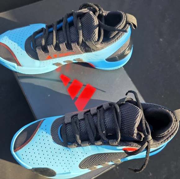 Blue and Black Adidas Don Issue 5 with Red Accents In Size 6.5 Y/Men (Like New) - Picture 5 of 16